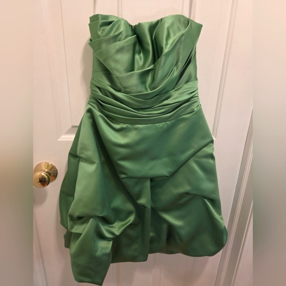 David's Bridal Short Strapless Green Dress Size 2